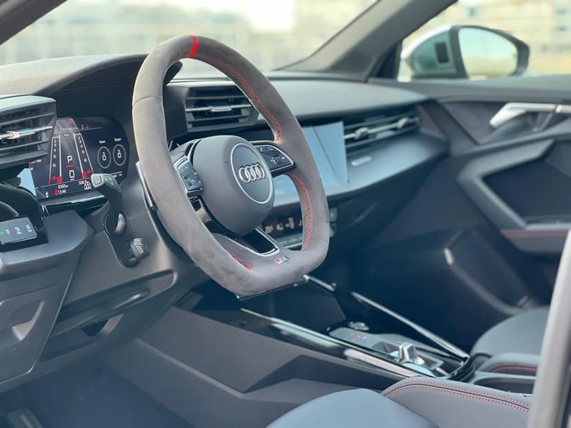 Alquiler Audi RS3 2024 Dubái - Vista 3