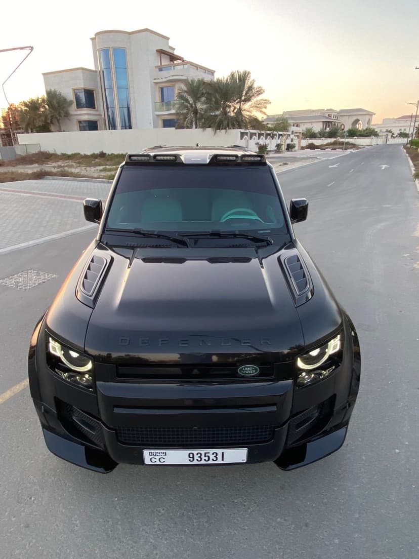 Land Rover Defender V8 2024 Rental Dubai - View 10