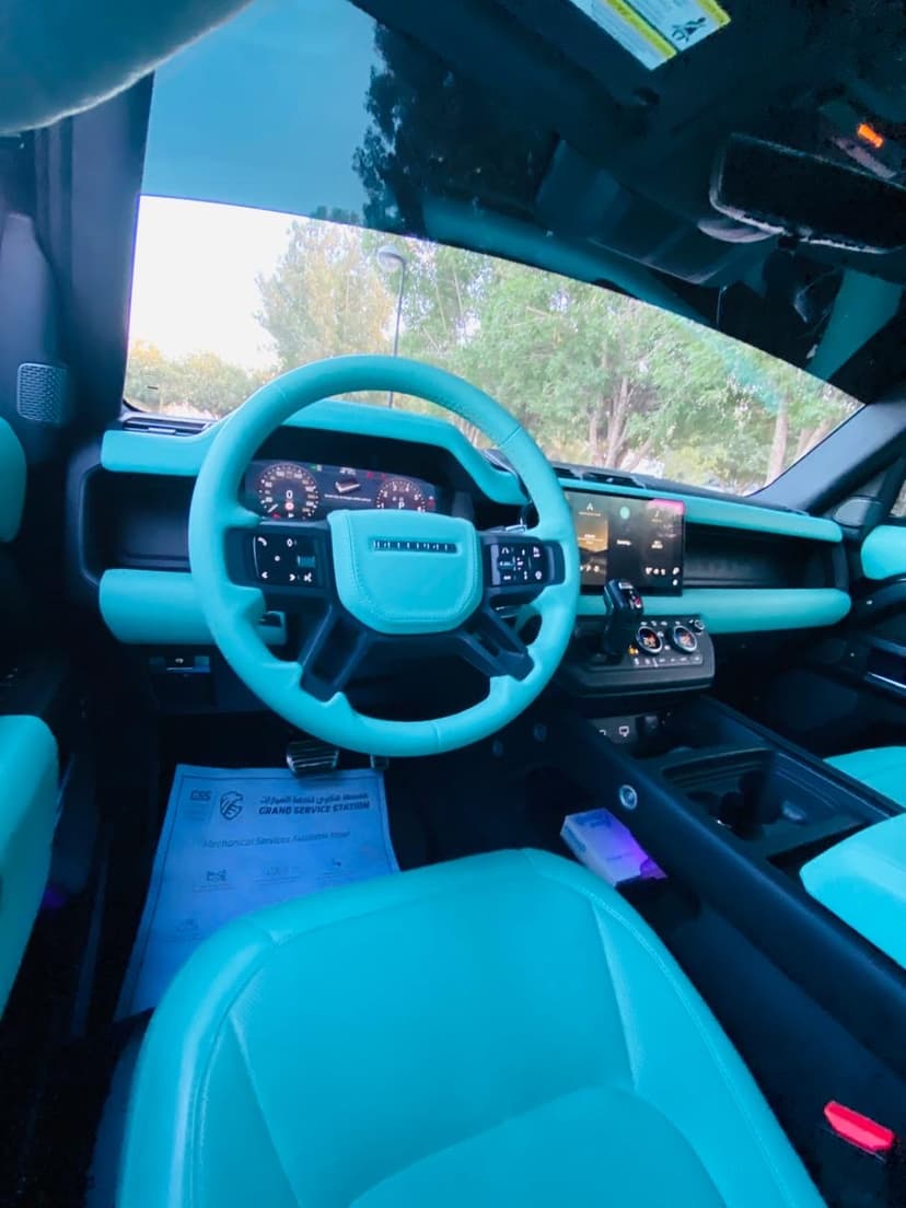 Land Rover Defender V8 2024 Rental Dubai - View 9
