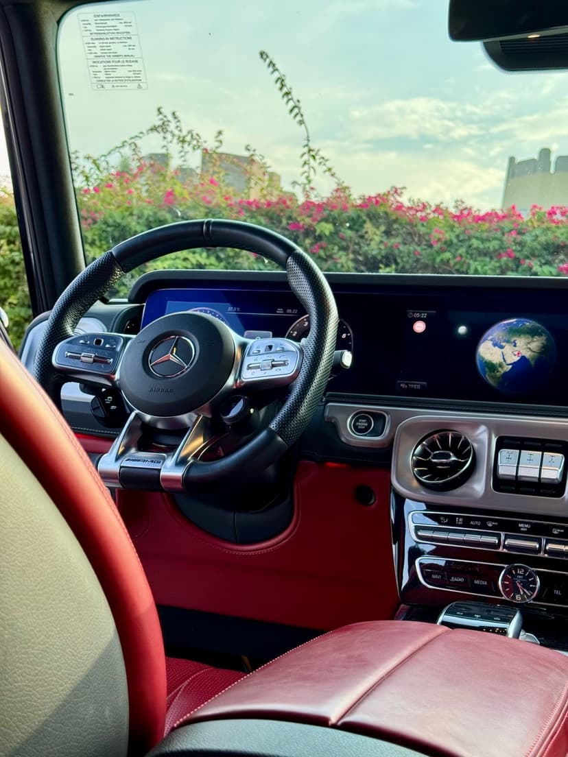 Location Mercedes G63 2024 Dubaï - Vue 8
