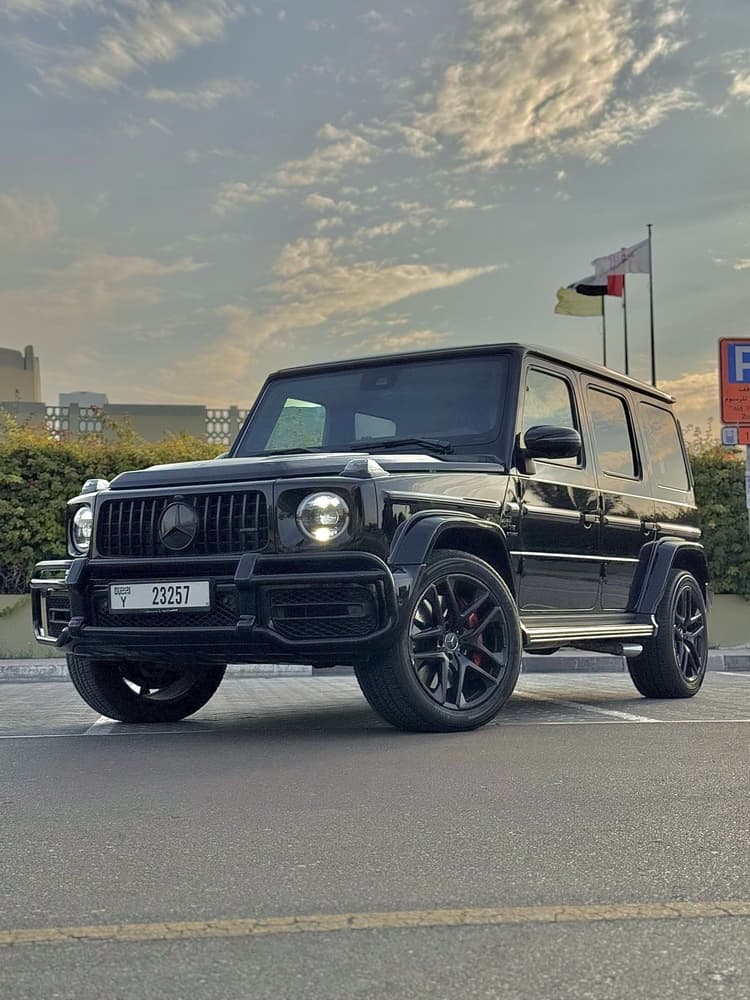 Location Mercedes G63 2024 Dubaï - Vue 3