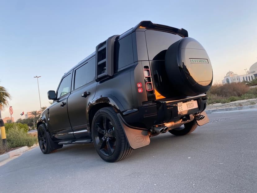 Land Rover Defender V8 2024 Rental Dubai - View 6