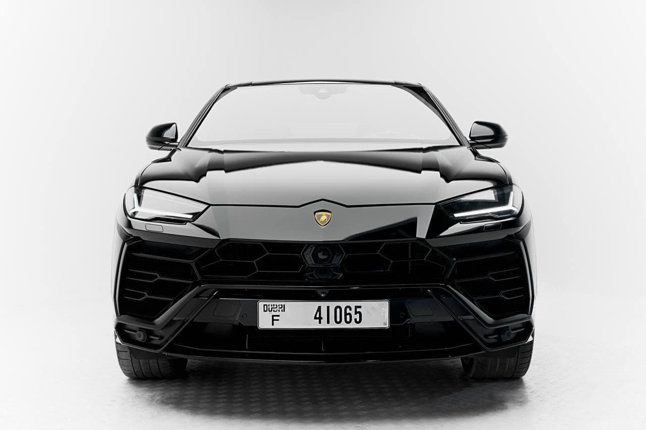 Lamborghini Urus 2023 Rental Dubai - Detail View