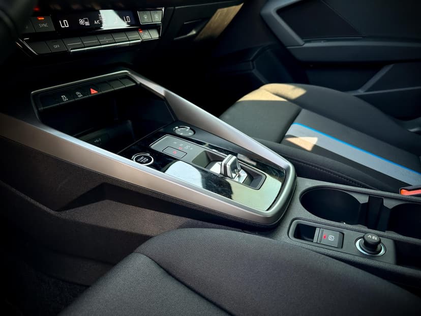 Alquiler AUDI A3 2024 Dubái - Vista 6