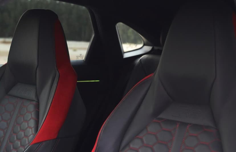 AUDI RSQ3 2022 huren Dubai - Weergave 5