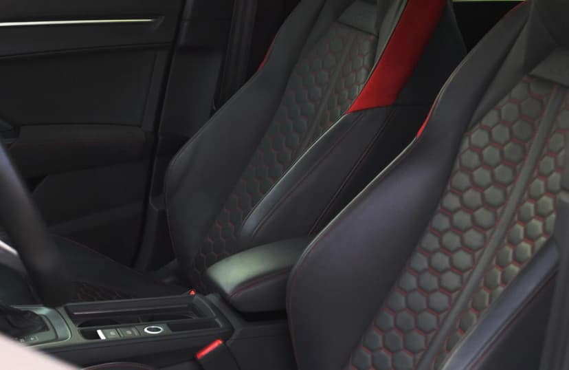 AUDI RSQ3 2022 huren Dubai - Weergave 6