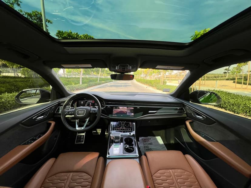 AUDI RSQ8 2022 mieten in Dubai - Ansicht 3