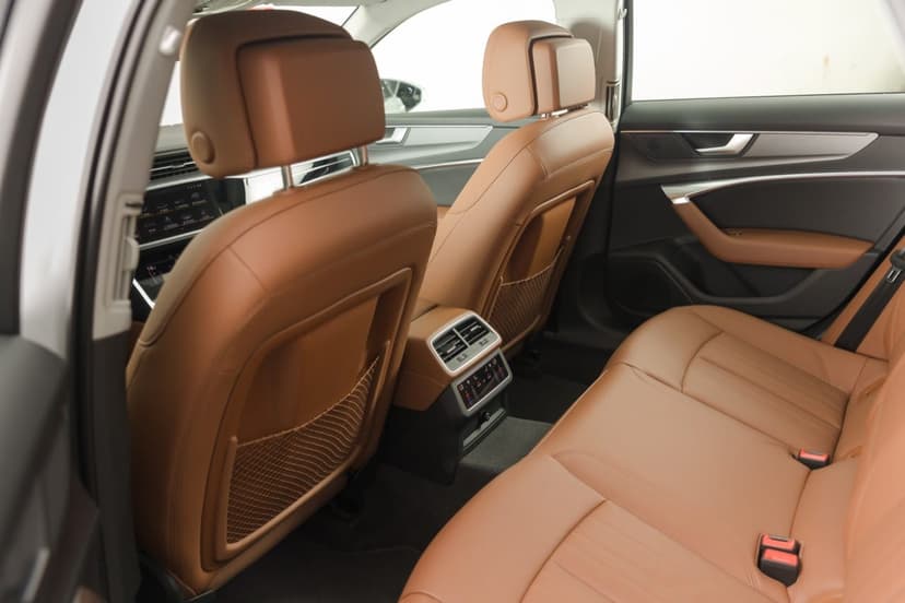 تأجير Audi A6 2023 في دبي - صورة 5