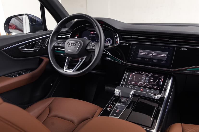 Audi Q7 2021 mieten in Dubai - Ansicht 4