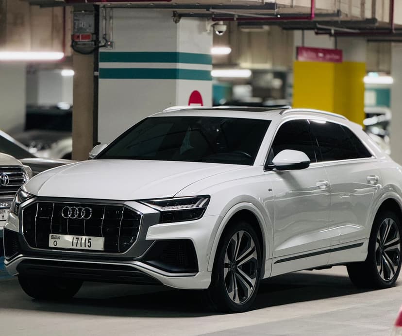 تأجير Audi Q8 2022 في دبي - الصورة الرئيسية