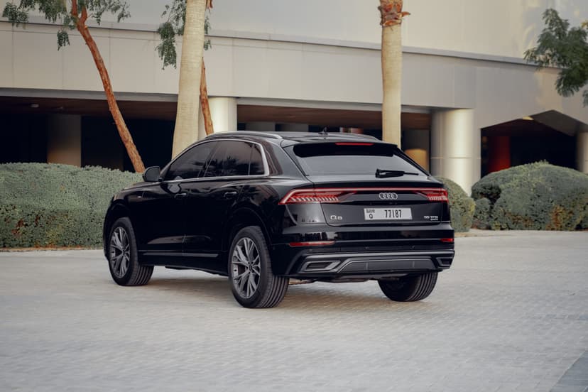 تأجير Audi Q8 2023 في دبي - صورة 3