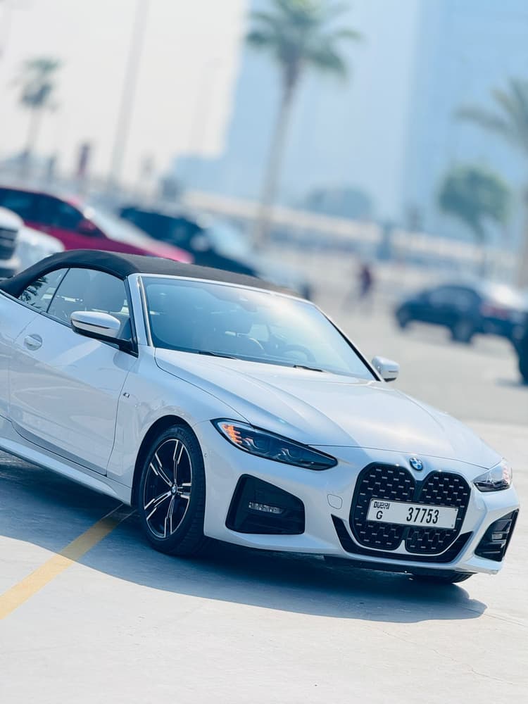 BMW 420i 2024 mieten in Dubai - Ansicht 4