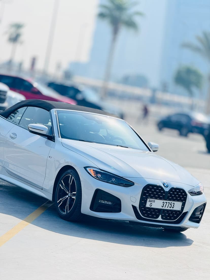 BMW 420i 2024 mieten in Dubai - Ansicht 4