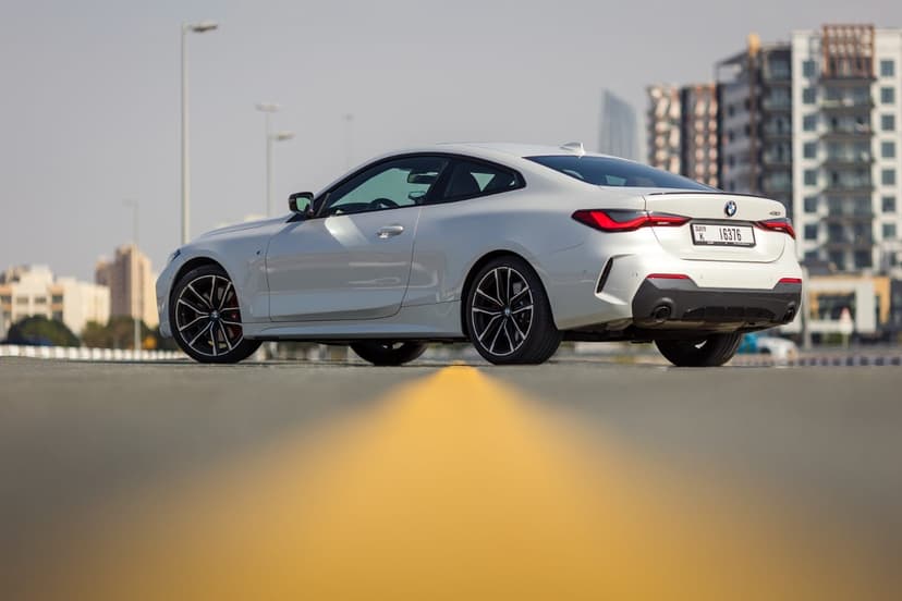 تأجير BMW 430i COUPE 2024 في دبي - صورة 2