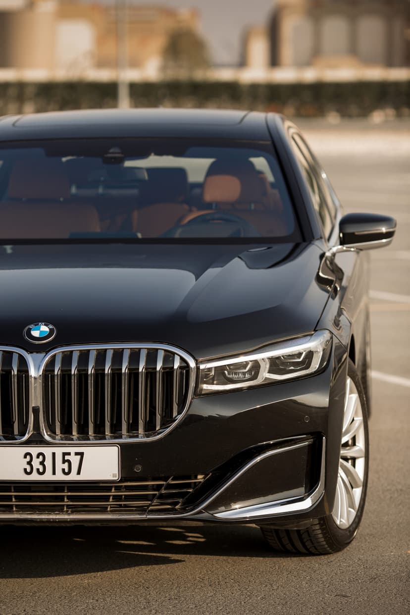 تأجير BMW 730i 2021 في دبي - صورة 7