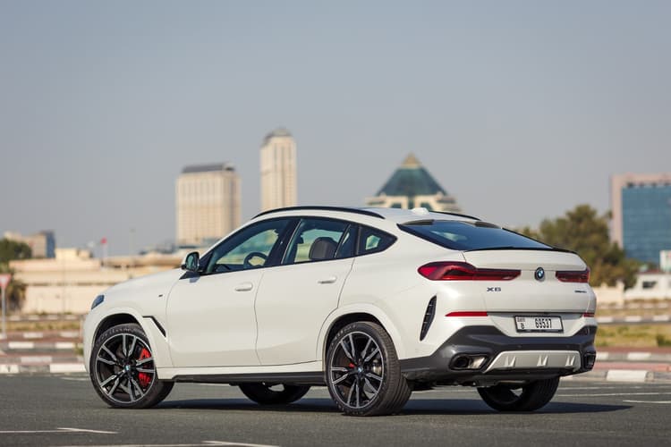 تأجير BMW X6 2024 في دبي - صورة 2