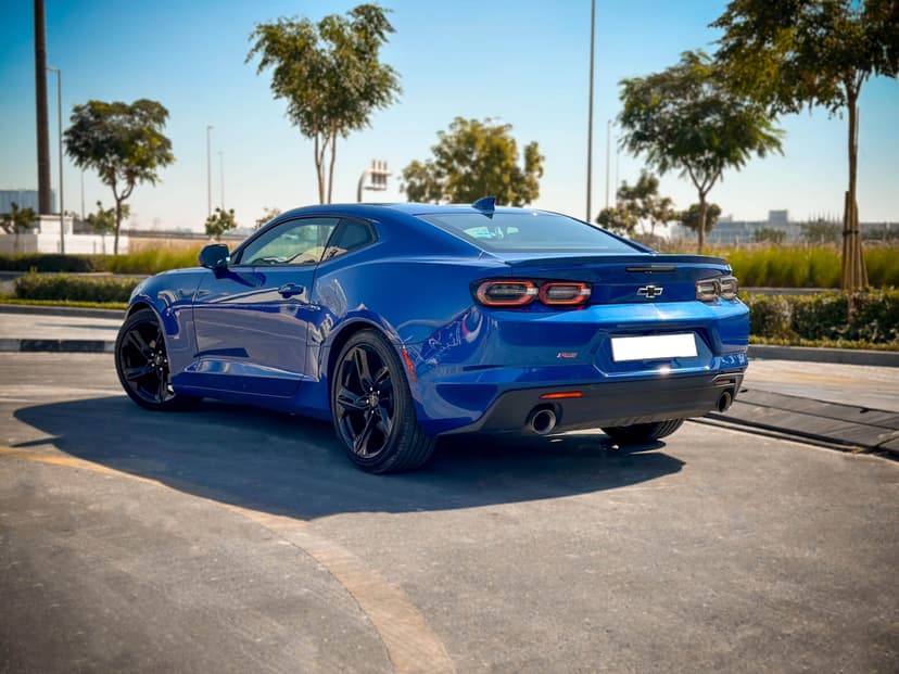 Alquiler CHEVROLET CAMARO 2023 Dubái - Vista 6