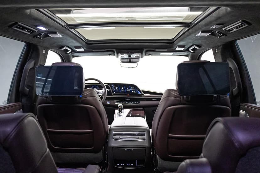 Location Cadillac Escalade Platinum Sport ESV 2024 Dubaï - Vue 8