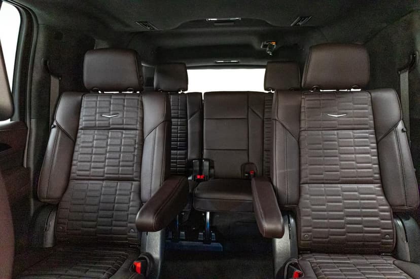 Location Cadillac Escalade Platinum Sport ESV 2024 Dubaï - Vue 12