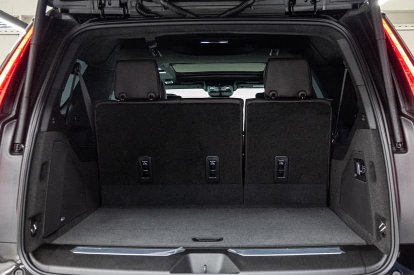 Location Cadillac Escalade Platinum Sport ESV 2024 Dubaï - Vue 5