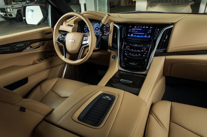 Cadillac Escalade XL 2019 mieten in Dubai - Ansicht 8