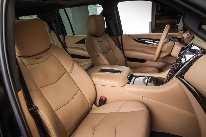 Cadillac Escalade XL 2019 mieten in Dubai - Ansicht 12