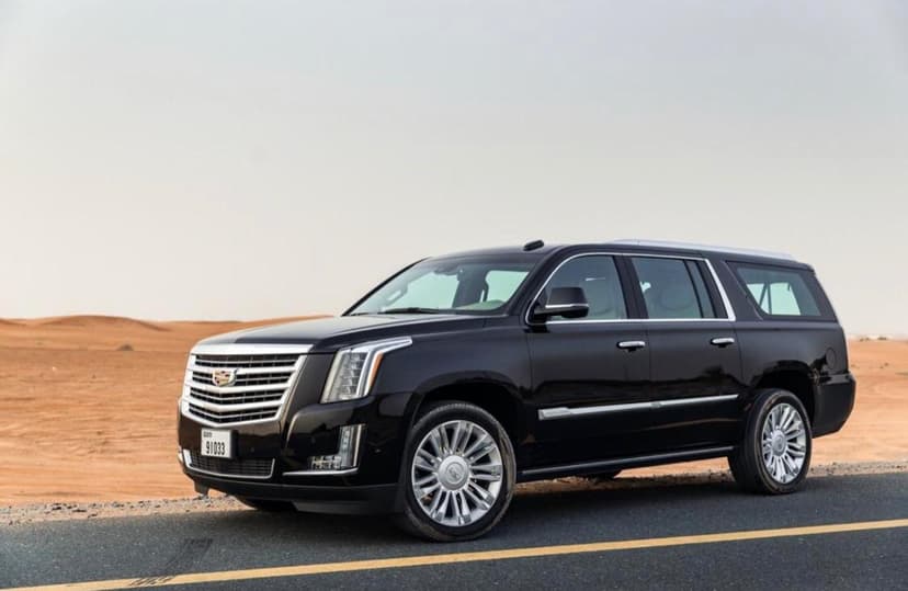 Cadillac Escalade XL 2019 mieten in Dubai - Ansicht 3