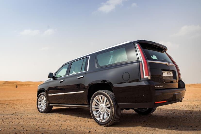 Cadillac Escalade XL 2019 mieten in Dubai - Ansicht 4