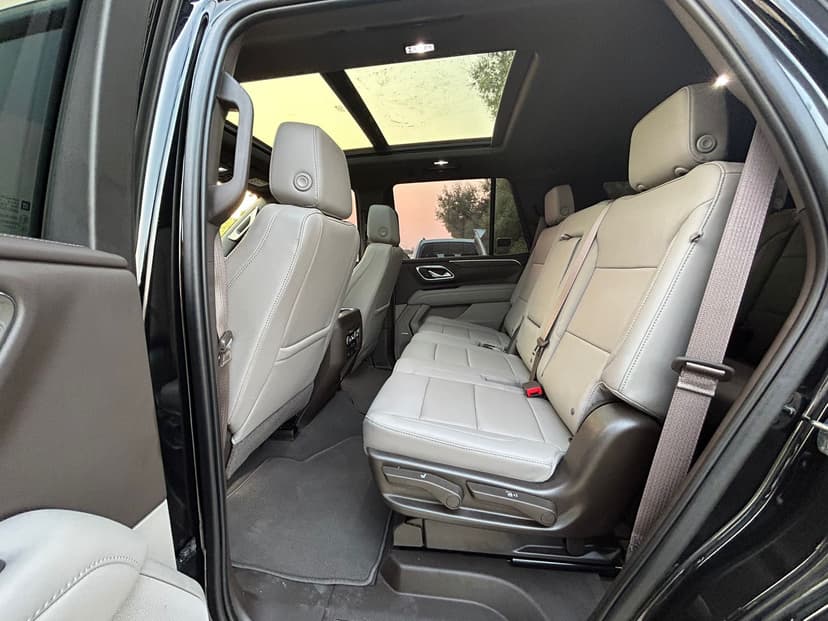 Chevrolet Tahoe Z71 2023 mieten in Dubai - Ansicht 9