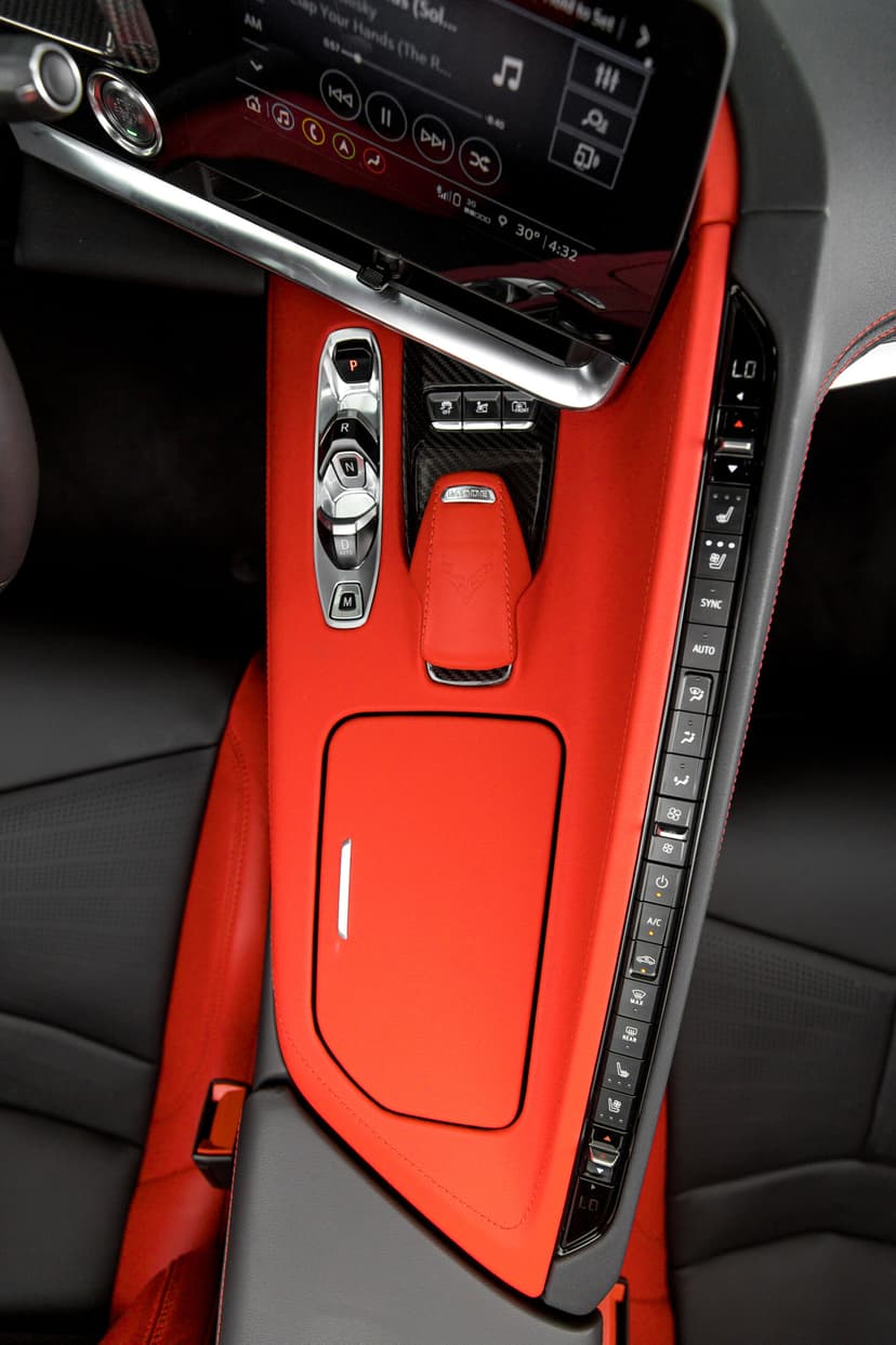 Location Chevrolet corvette C8 2022 Dubaï - Vue 11