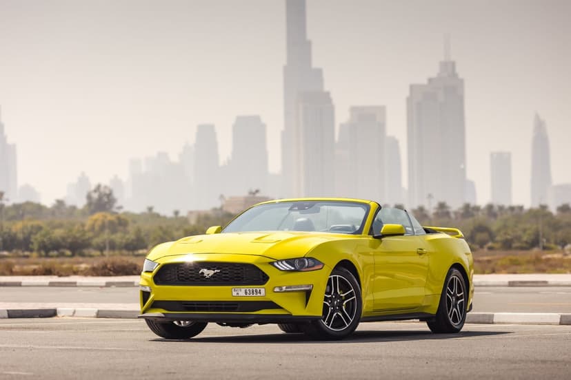Ford Mustang 2022 huren Dubai - Hoofdweergave