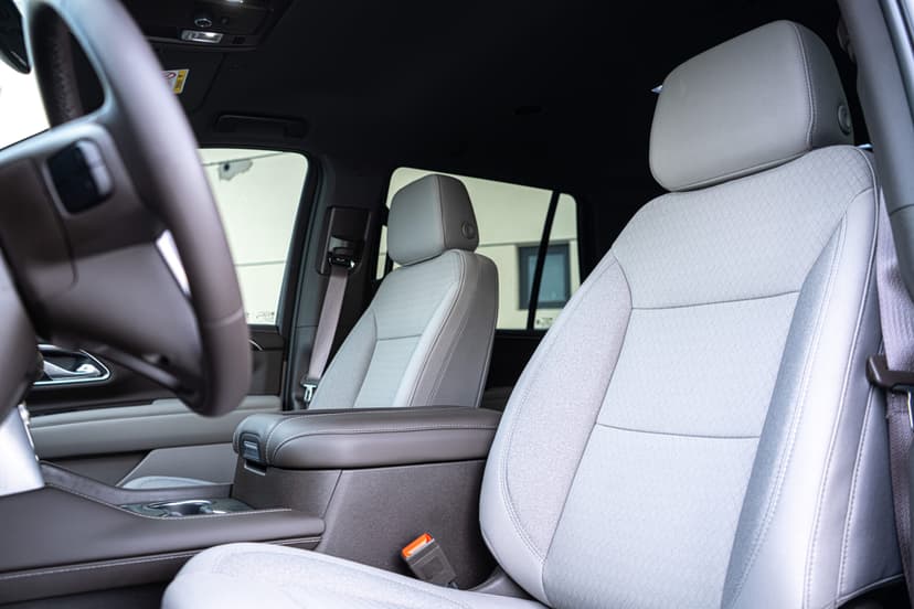 Location GMC Yukon 2023 Dubaï - Vue 6
