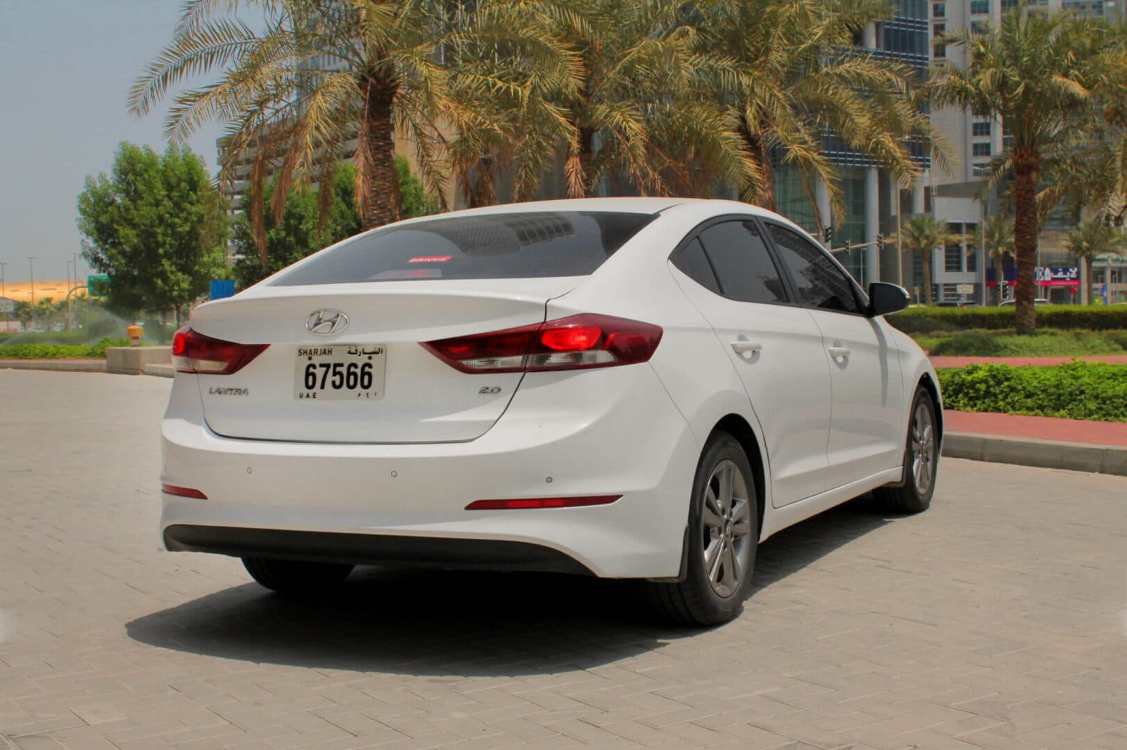 تأجير Hyundai Elantra 2022 في دبي - صورة تفصيلية