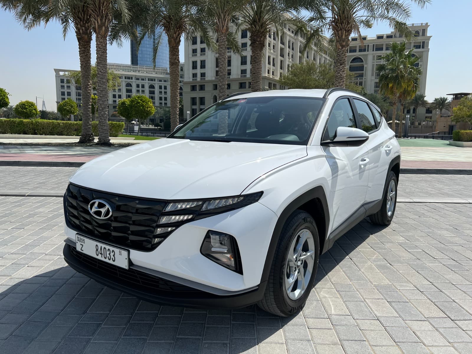 تأجير Hyundai Tucson 2024 في دبي - المنظر الأمامي