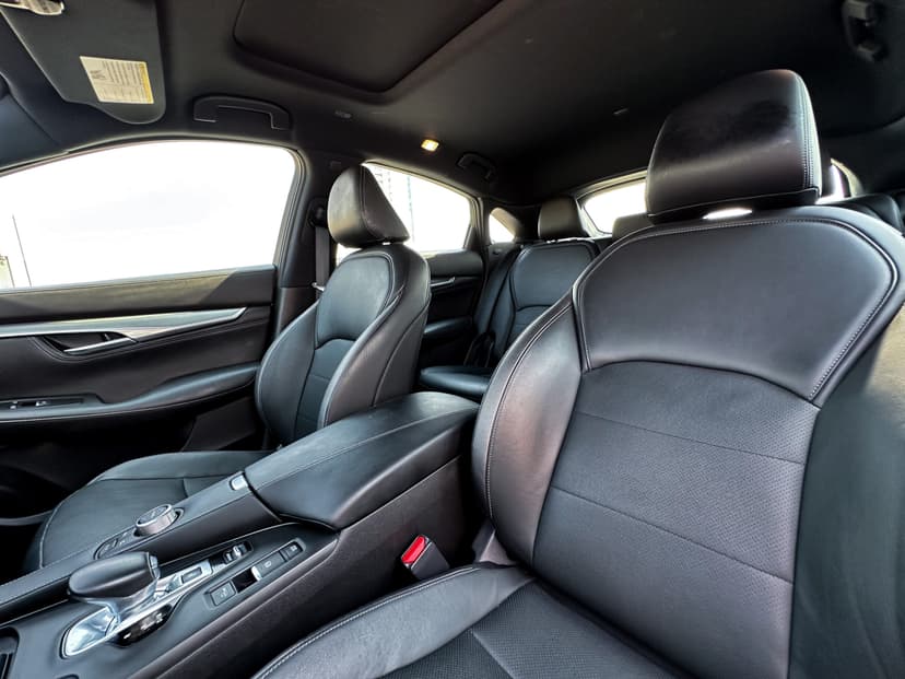 Location INFINITI QX-55 2024 Dubai - Vue 9