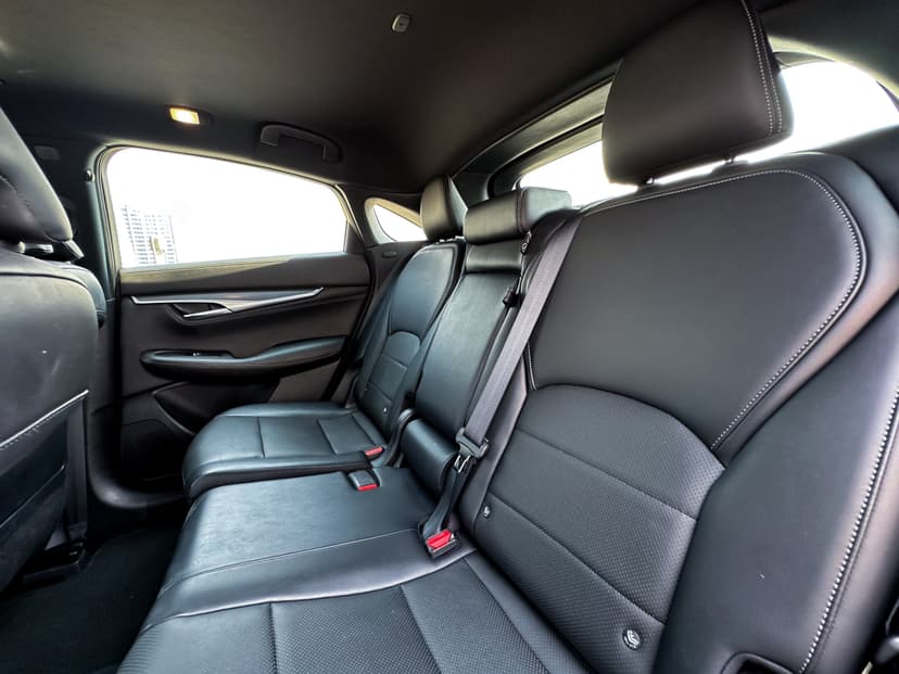 Location INFINITI QX-55 2024 Dubai - Vue 7
