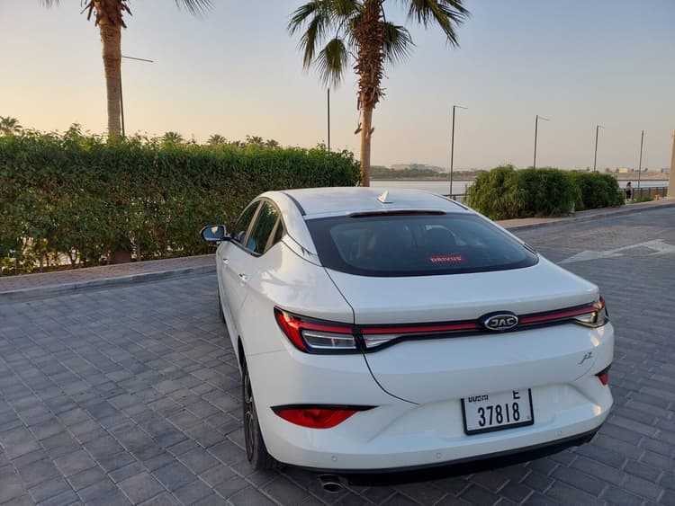 JAC J7 2023 huren Dubai - Weergave 4