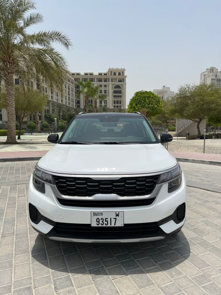 KIA Seltos 2023 mieten in Dubai - Ansicht 2