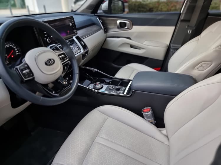 KIA SORENTO 2022 mieten in Dubai - Ansicht 4