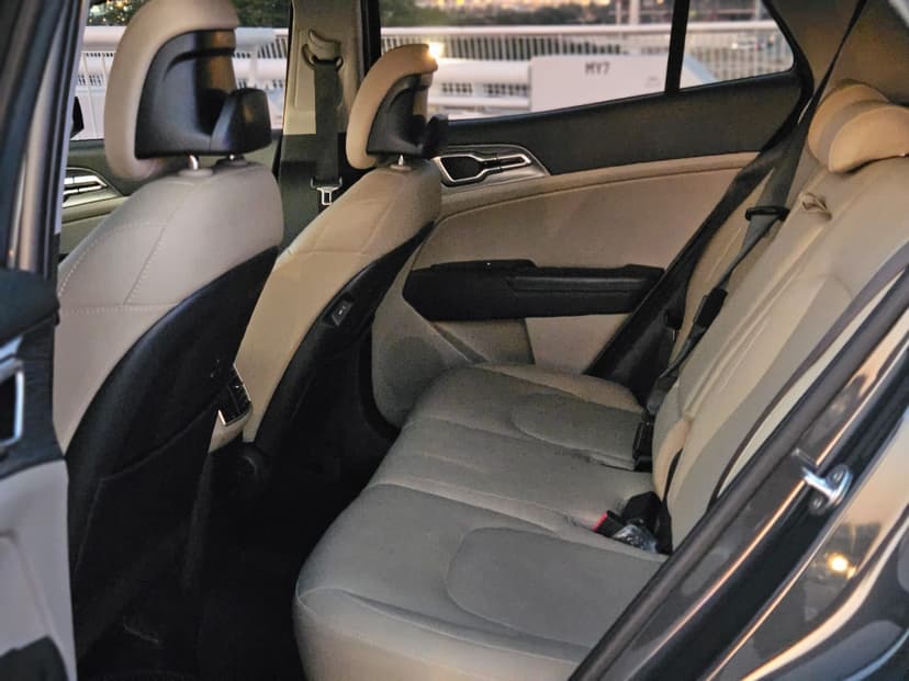 KIA Sportage 2023 huren Dubai - Weergave 6