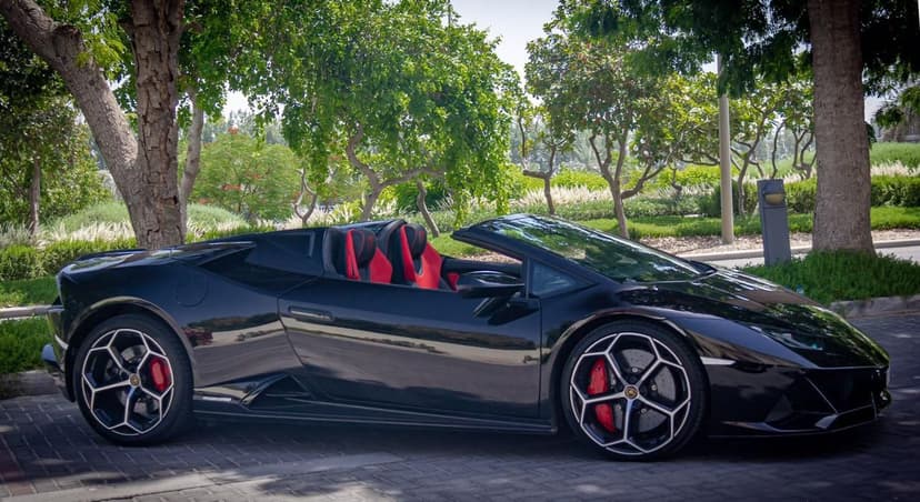 Lamborghini Huracan Evo Spyder 2022 mieten in Dubai - Ansicht 4