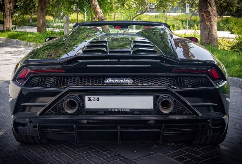 Lamborghini Huracan Evo Spyder 2022 mieten in Dubai - Ansicht 6