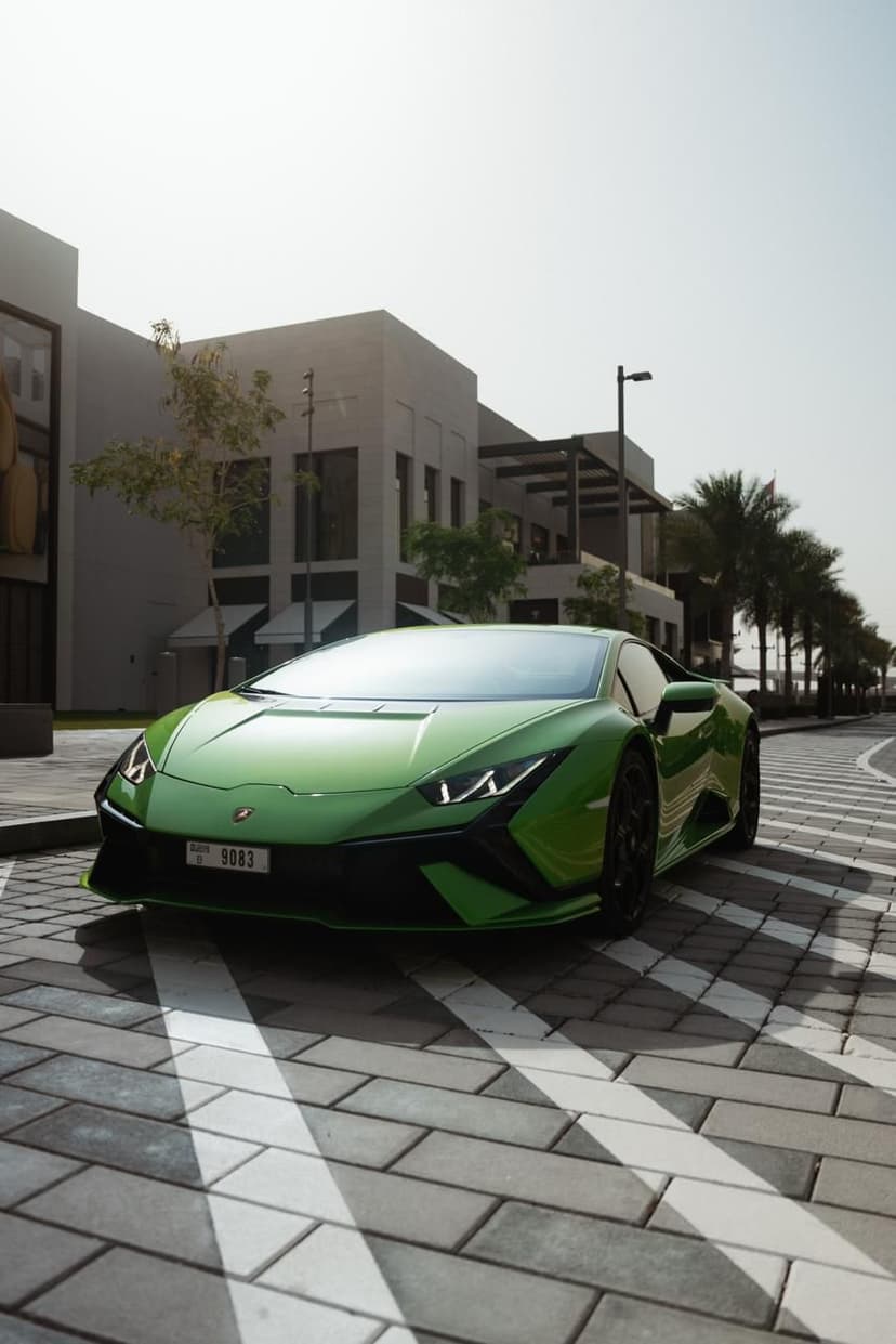 Location Lamborghini Huracan Tecnica 2024 Dubaï - Vue 4