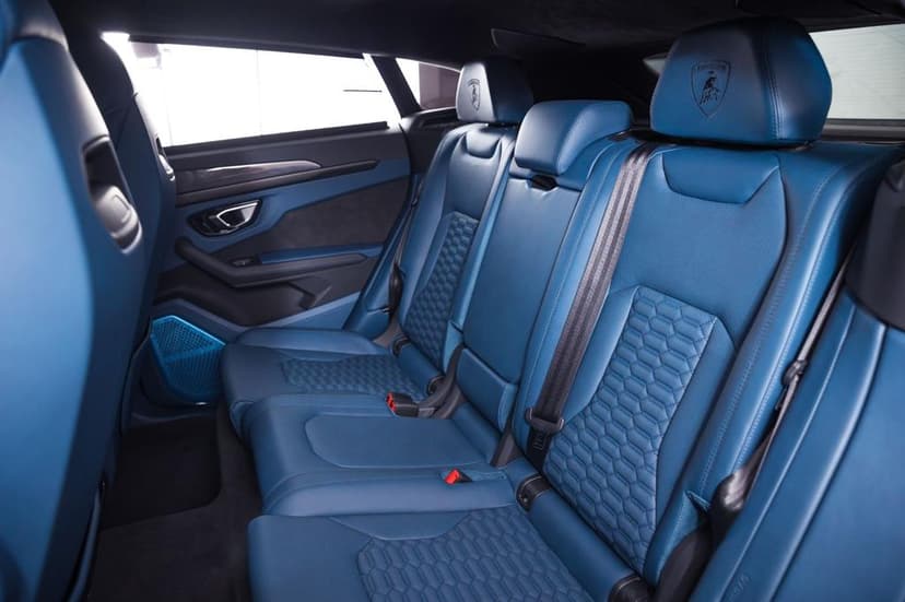 Lamborghini Urus 2023 huren Dubai - Weergave 7