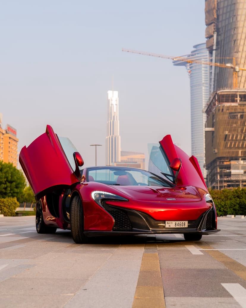 Alquiler MCLAREN MP4-12C SPIDER Dubái - Vista 11