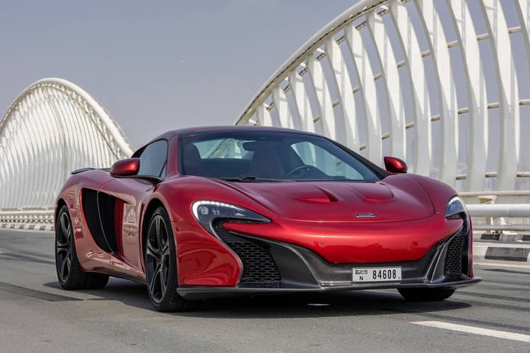 Alquiler MCLAREN MP4-12C SPIDER Dubái - Vista 5