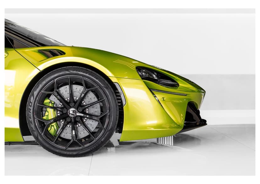 Mclaren Artura 2024 mieten in Dubai - Ansicht 6
