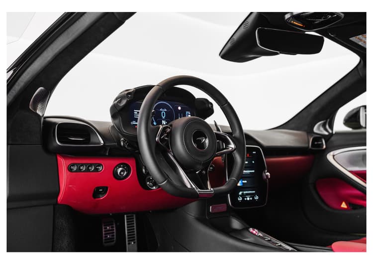 Mclaren Artura 2024 mieten in Dubai - Ansicht 4