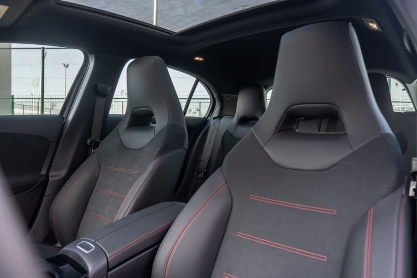 Mercedes A220 2023 mieten in Dubai - Ansicht 5