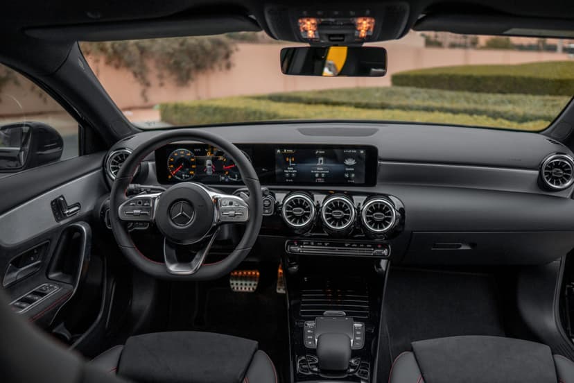 Mercedes A220 2023 mieten in Dubai - Ansicht 4